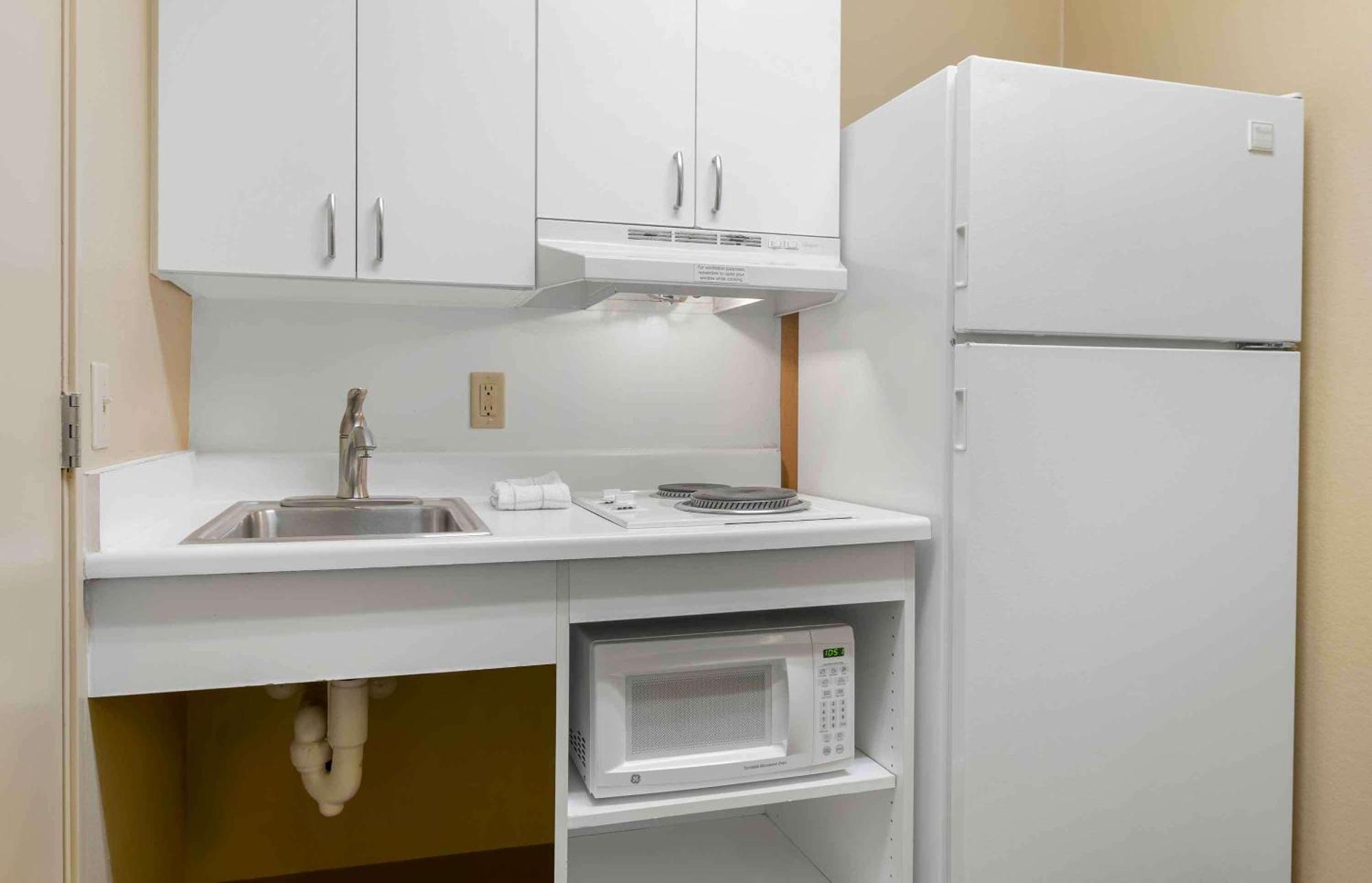 Extended Stay America Select Suites - Jacksonville - Southside - St Johns Towne Ctr Exterior photo