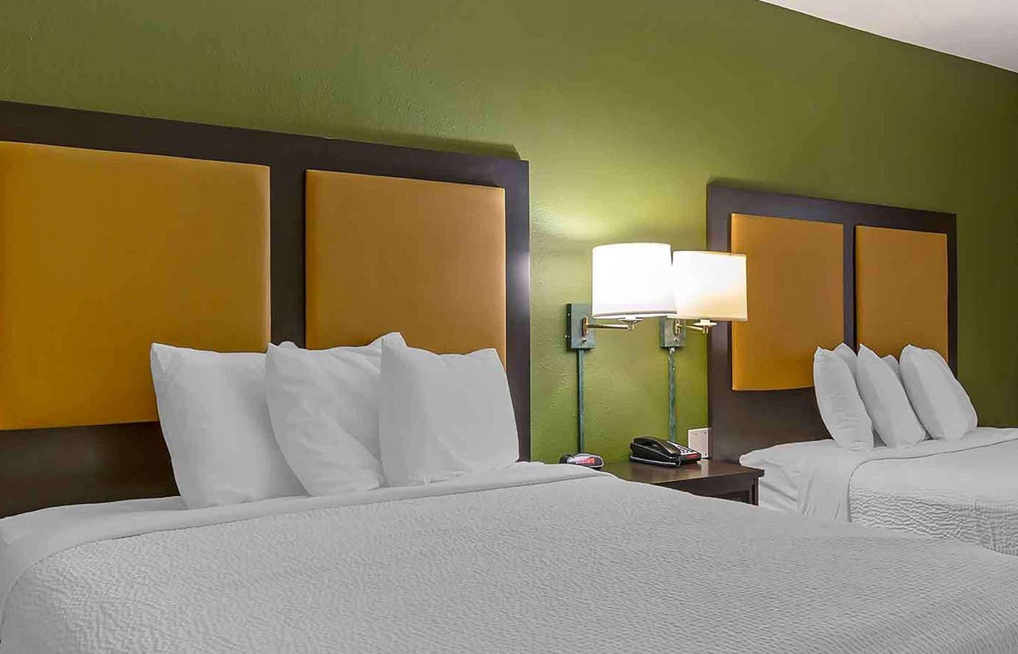 Extended Stay America Select Suites - Jacksonville - Southside - St Johns Towne Ctr Exterior photo