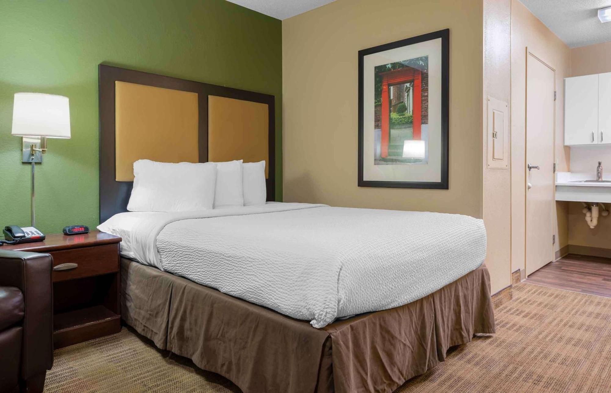 Extended Stay America Select Suites - Jacksonville - Southside - St Johns Towne Ctr Exterior photo